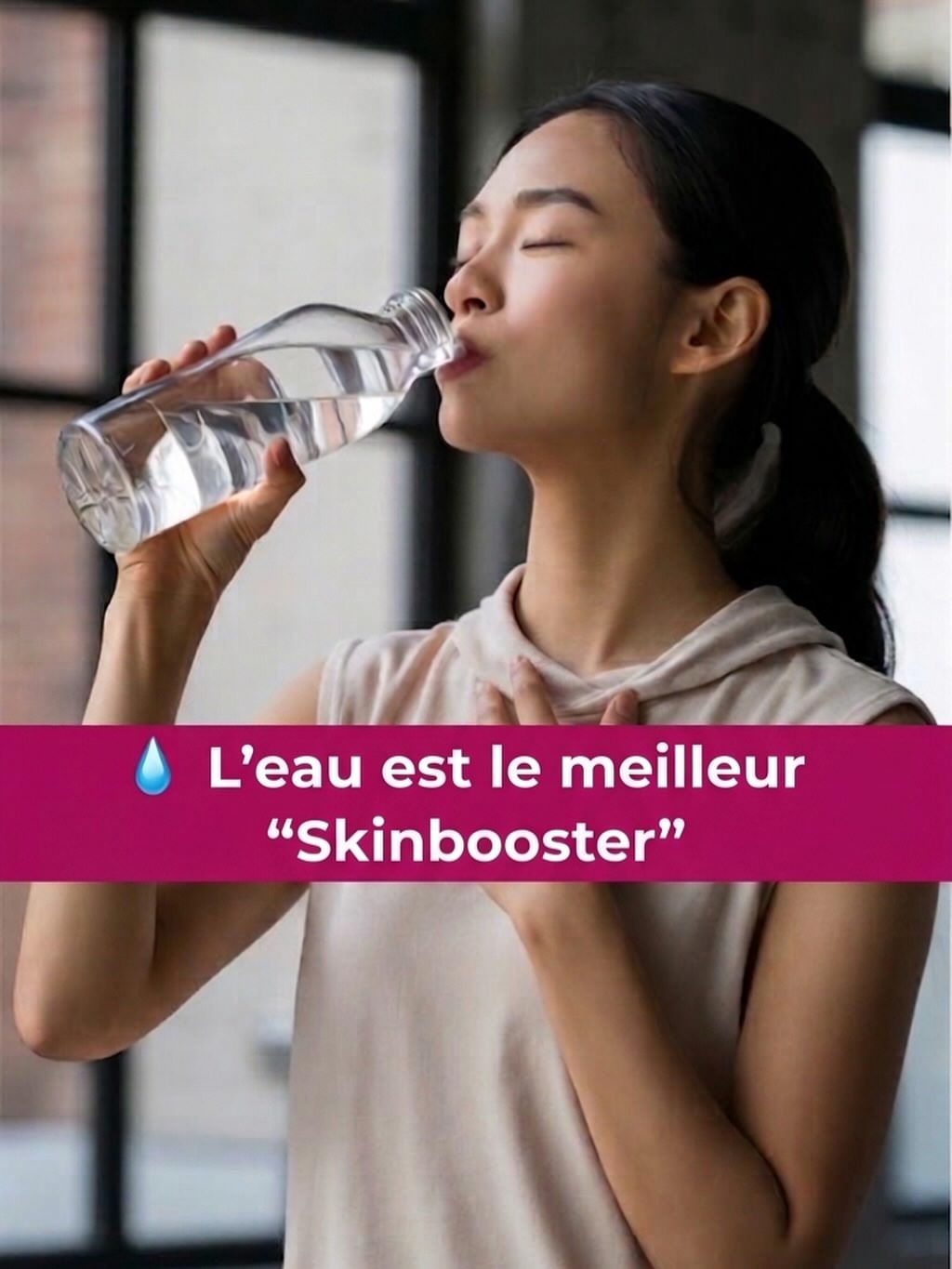 Femme buvant de l'eau — hydratation peau skinbooster naturel